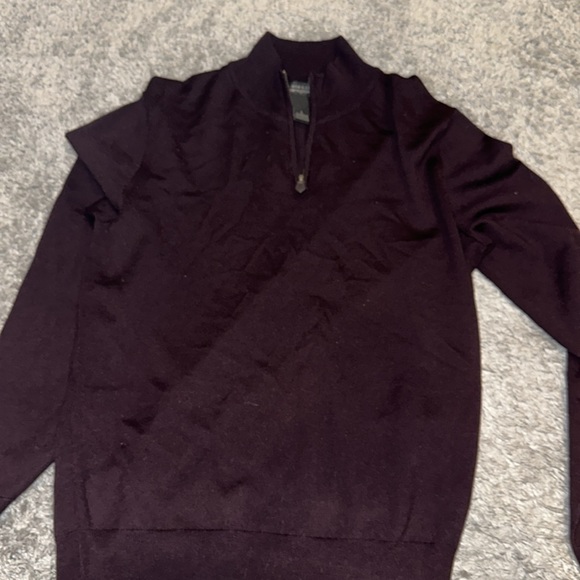Men’s Half Zip Sweater - Picture 4 of 4